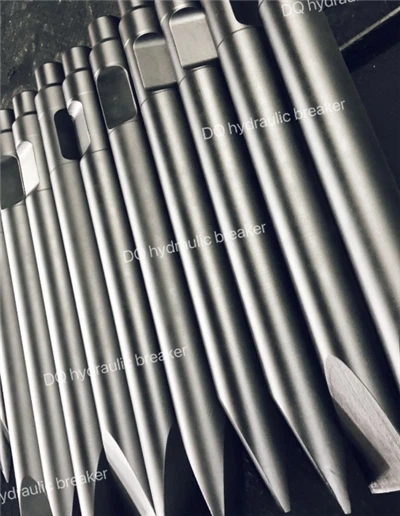 Maanshan DongQiang Machinery produceert hoogwaardige reserveonderdelen voor hydraulische Ic-breker Moil Chisel 135*1300 140*1300 voor HB20G SB81 SB100 SB121 SB131 SB151